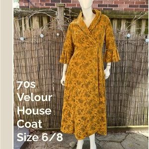 Vintage 70s Velour floor length duster jacket